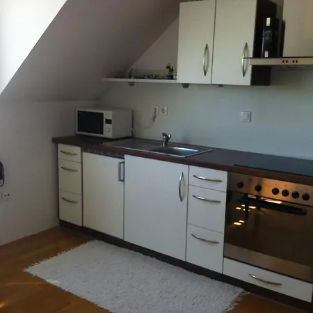 Andro's Modern Apartma